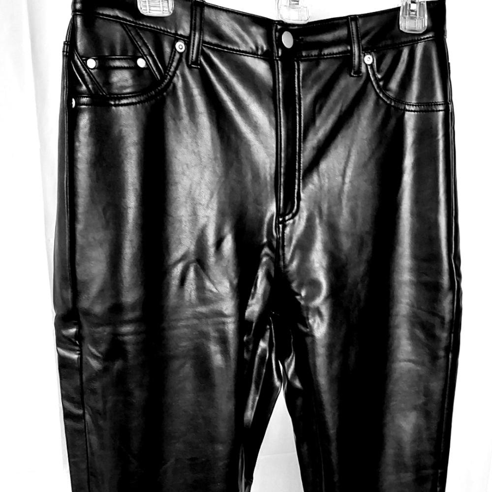 NWT 7 For All Mankind Vegan Leather Skinny Pants Size Large